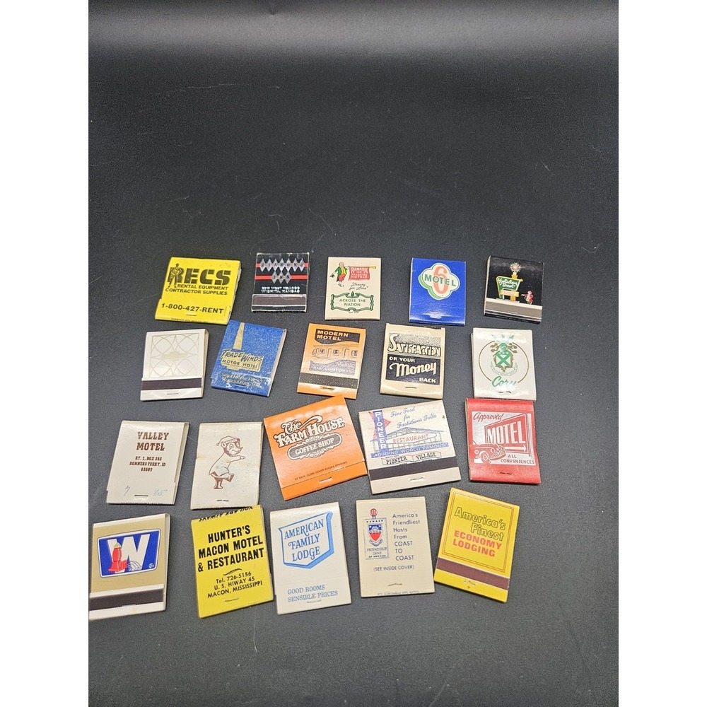 Lot‎ Of 20 Vintage Matchbooks